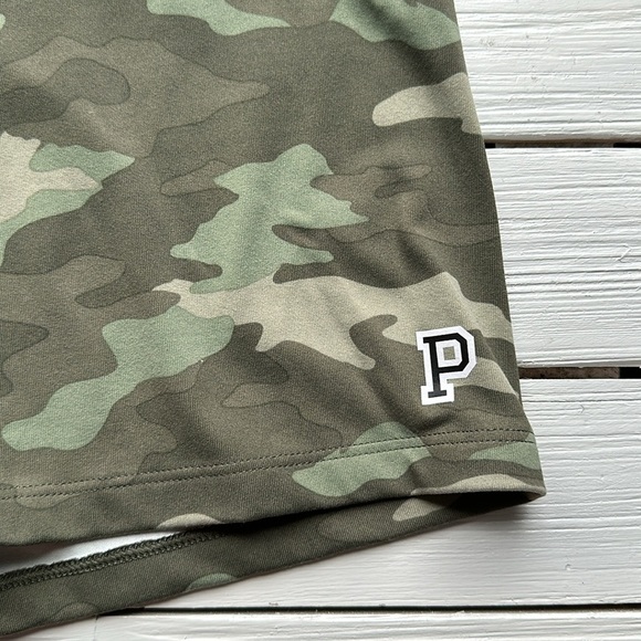 VS PINK Camo High Rise Bike Shorts size L - Picture 2 of 4